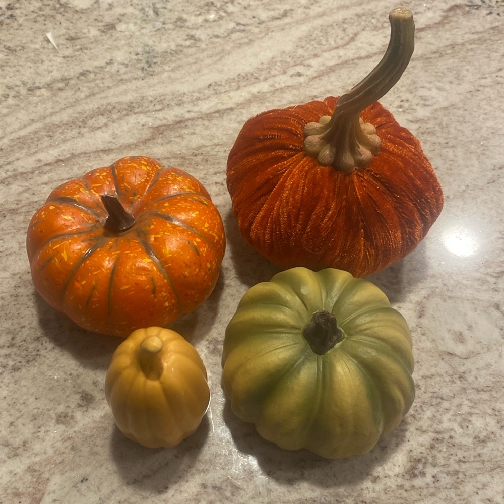 Set of 4 festive pumpkins. Great for fall decorating. Various sizes & materials.